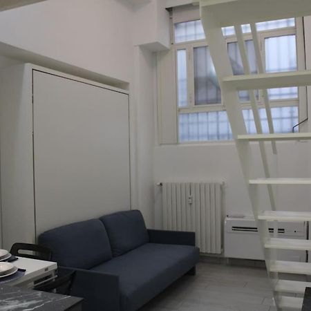 Ferienwohnung Piccolo Loft A Due Passi Dal Castello Mailand Exterior foto